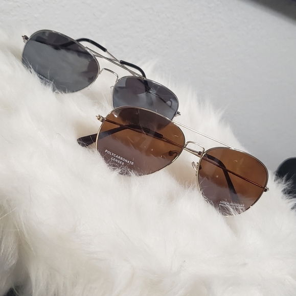 TWO PACK Aviators Gold and Silver Frames - Picture 6 of 6